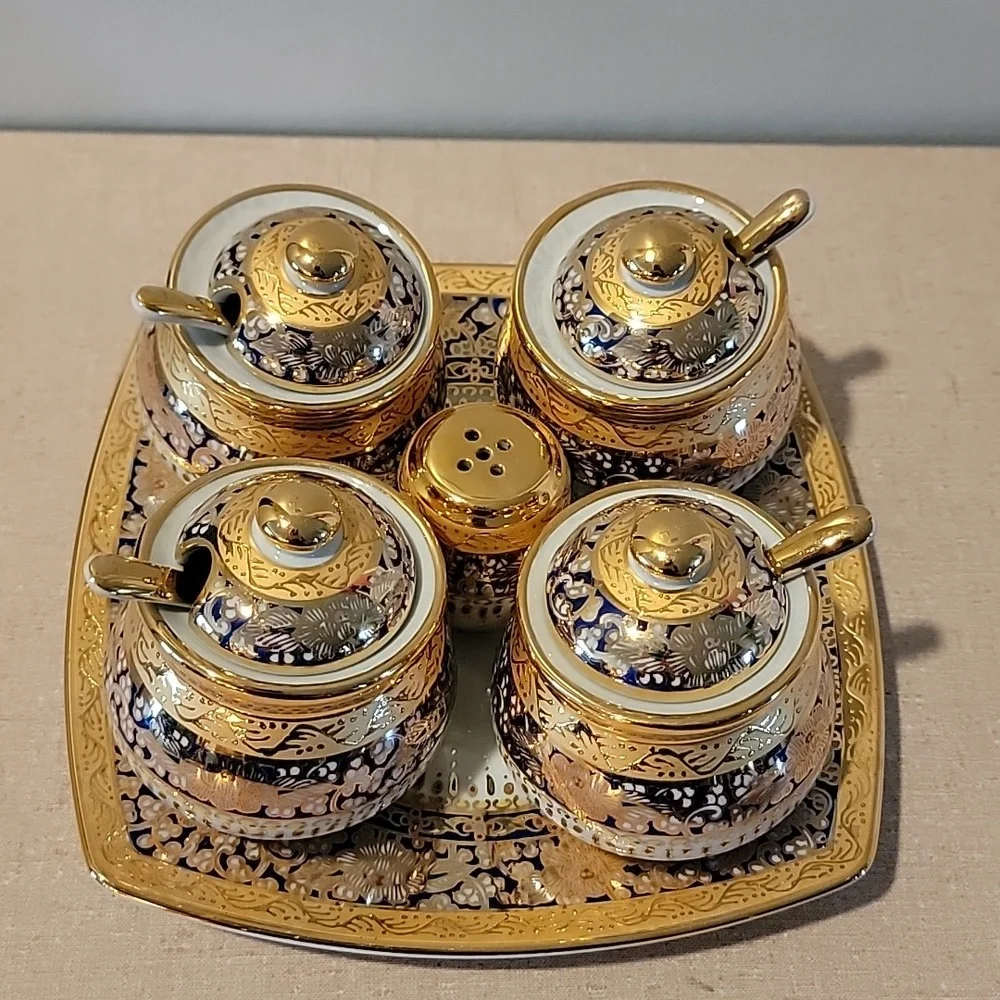 Benjarong Royal Porcelain Kingdom of Thailand Pepper‎ Shaker